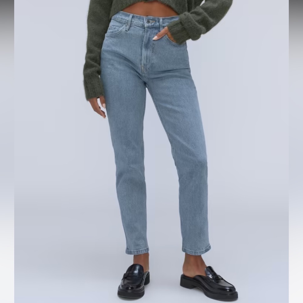EVERLANE Women’s The Original Cheeky® Jean Stone Washed Sky 26 Ankle